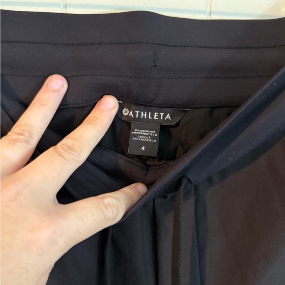 Athleta Headlands Hybrid Trek Ladies Black Joggers with Zipper Pockets, Size 4 - Picture 6 of 8